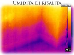 Individuazione dell'umidità di risalita grazie alla telecamera termografica.